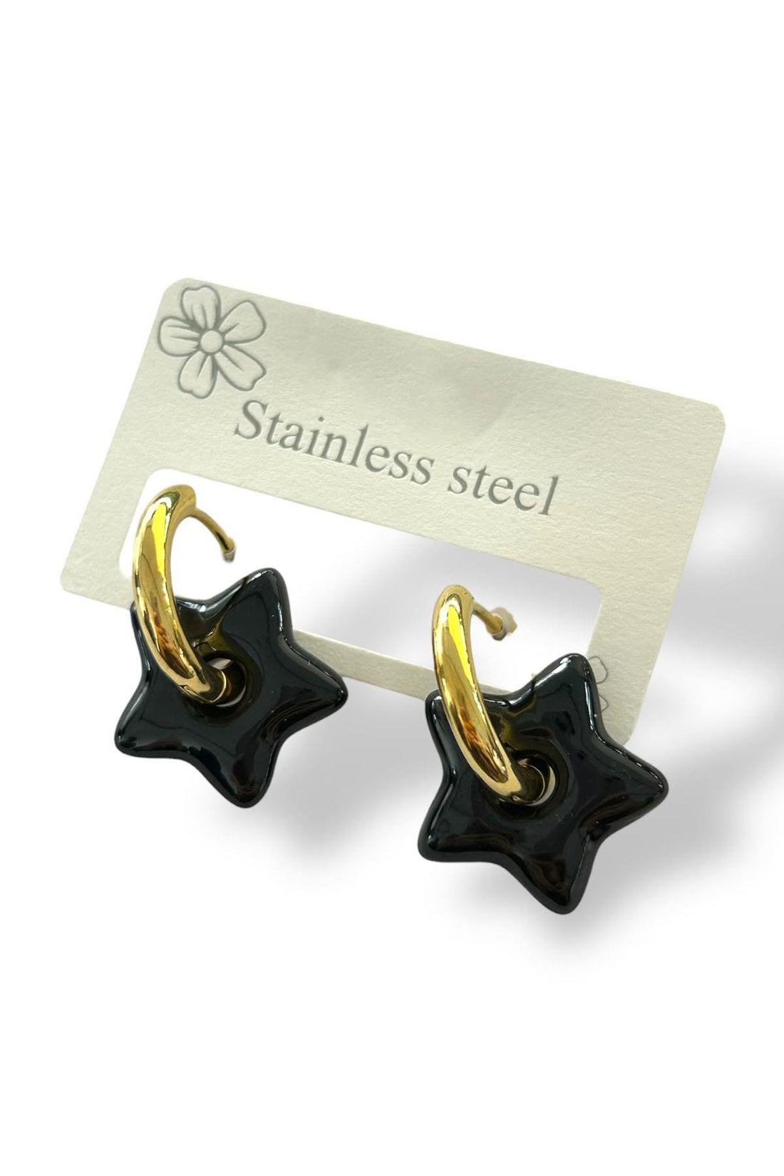 Siyah Yıldız Figürlü Çelik Küpe