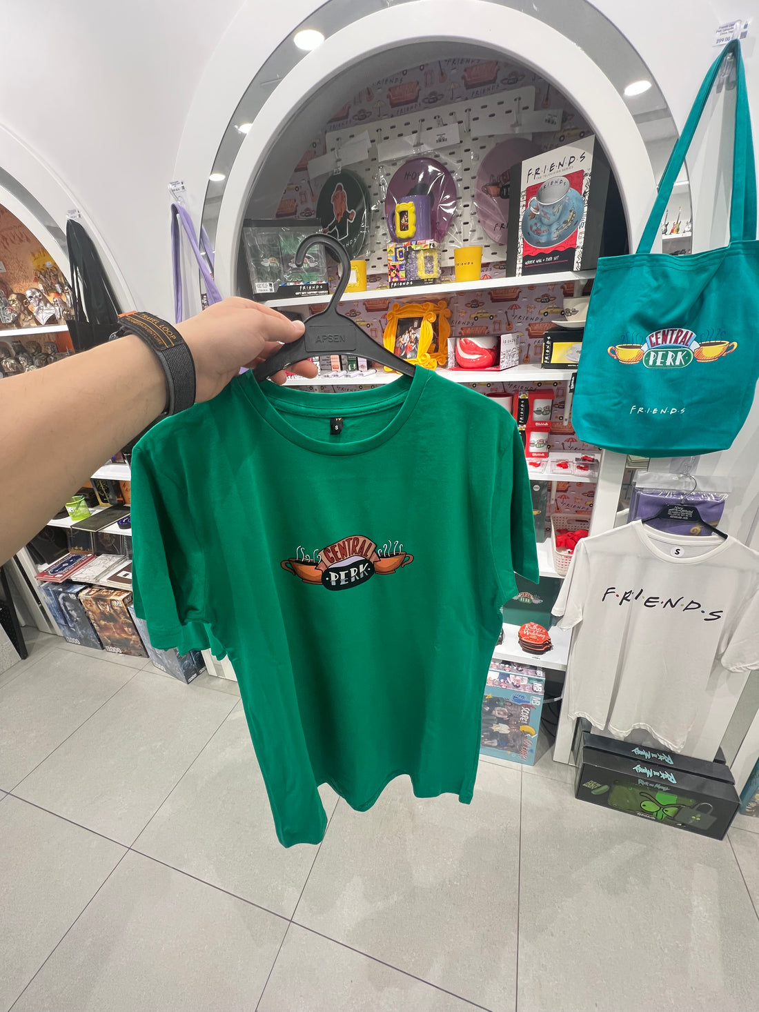 Friends 'Central Perk' Yeşil Regular Tişört T-Shirt