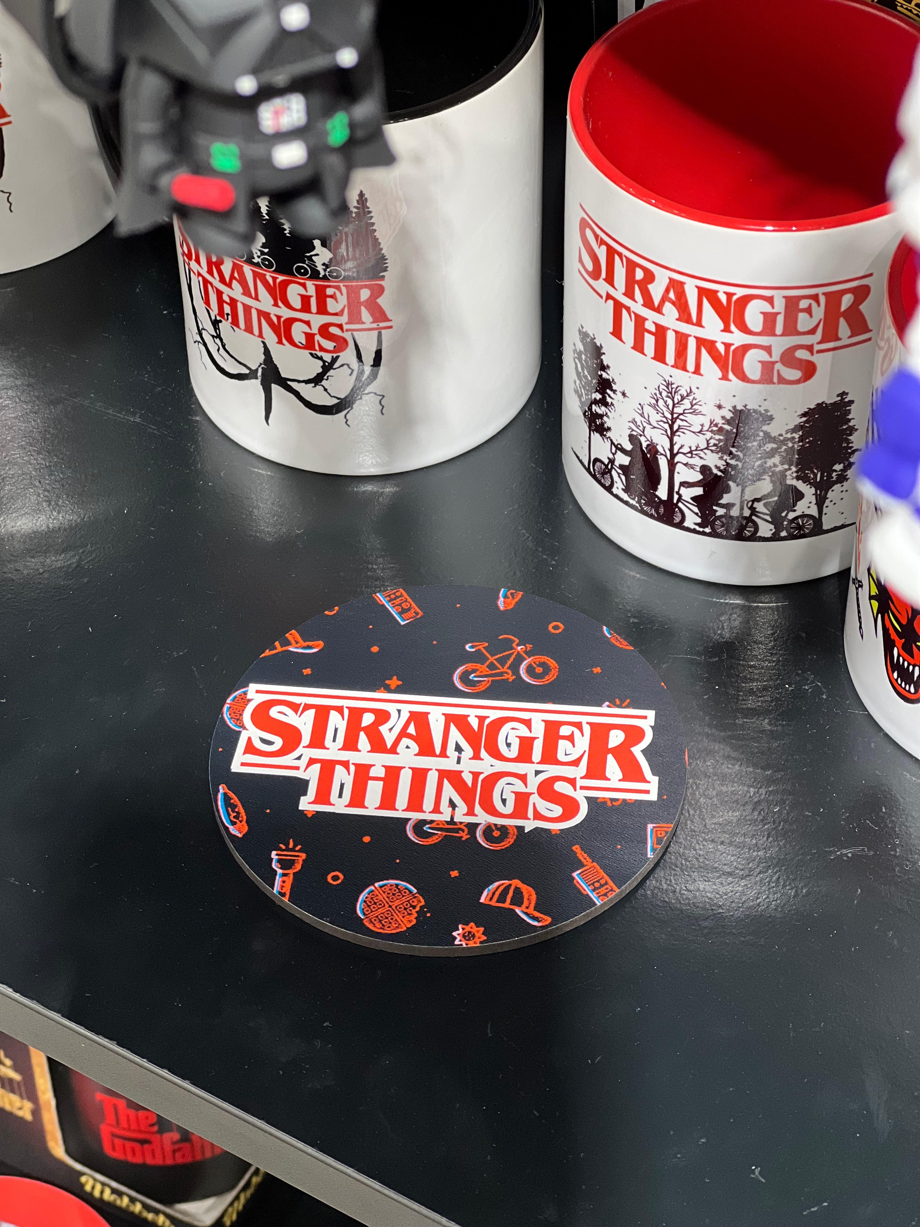 Stranger Things "icons" Ahşap Bardak Altlığı