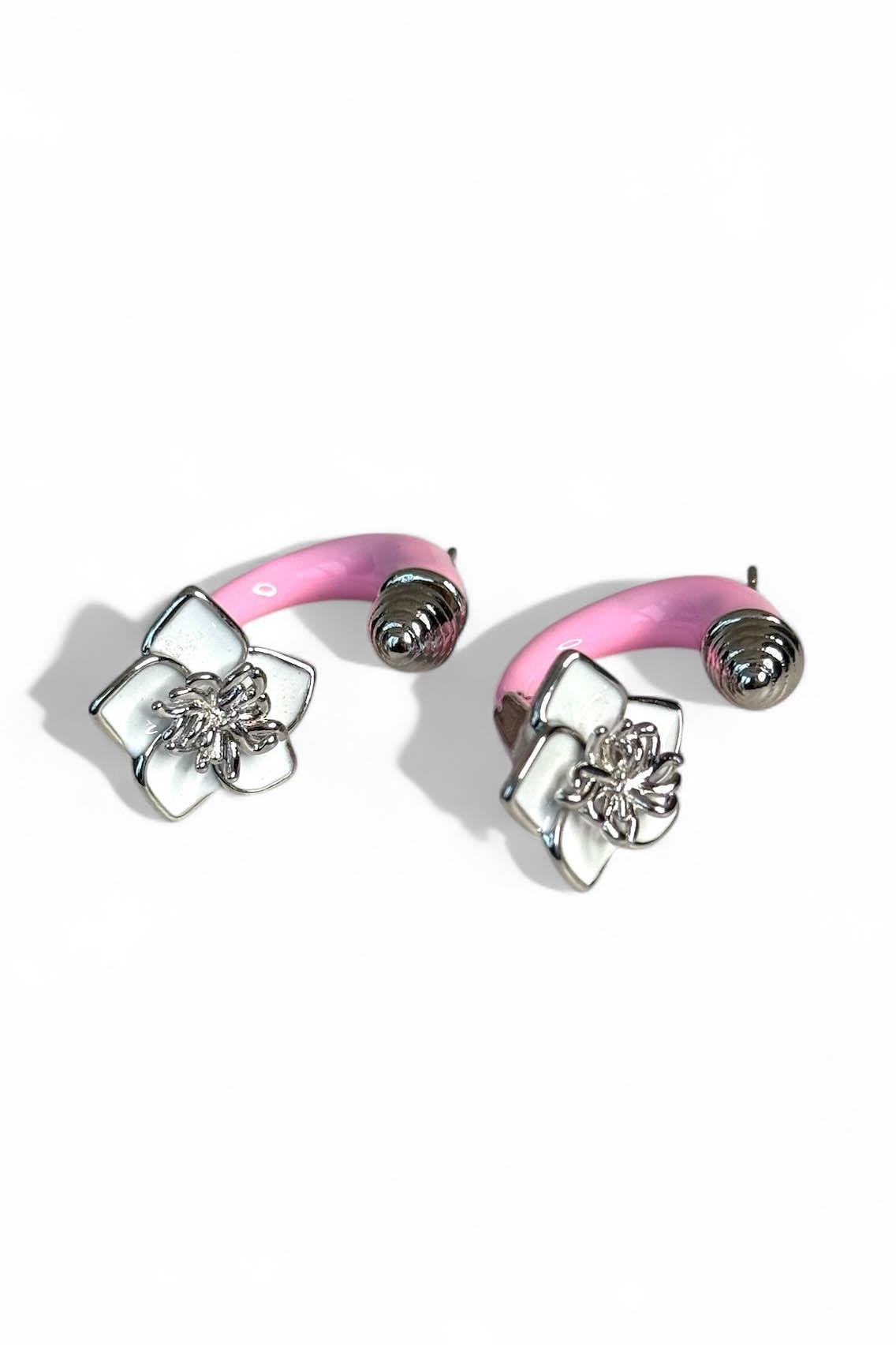 Gümüş Ve Pembe Renk Çiçek Figürlü YSX Küpe (Çift)