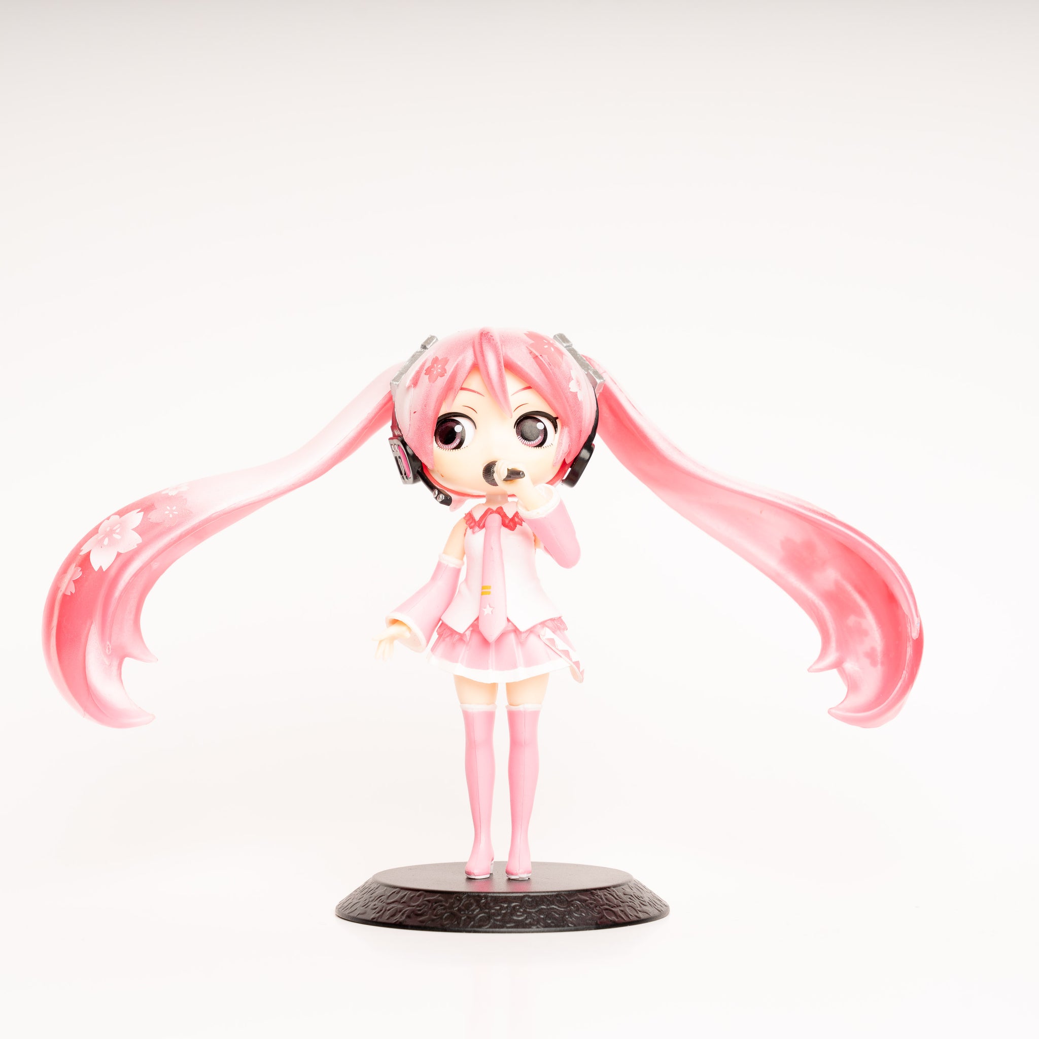 Hatsune Miku Pembe Saçlı Figür