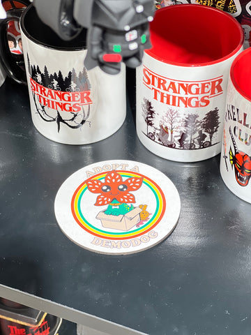 Stranger Things "adopt a demodog" Ahşap Bardak Altlığı