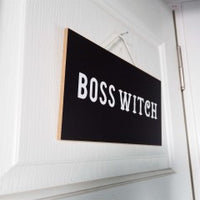 Boss Witch Kapı Tabelası