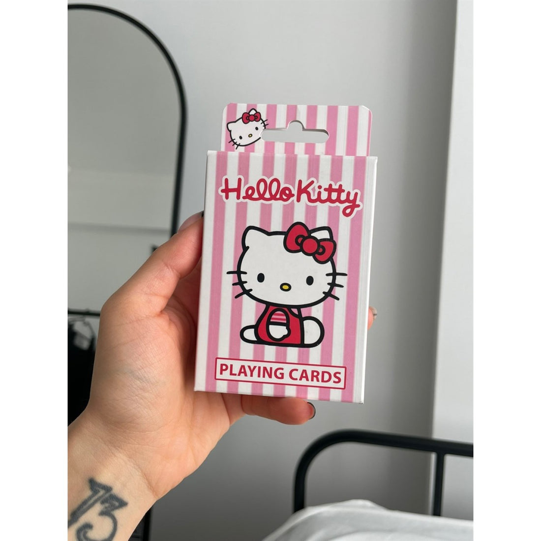 Hello Kitty İskambil Kağıdı