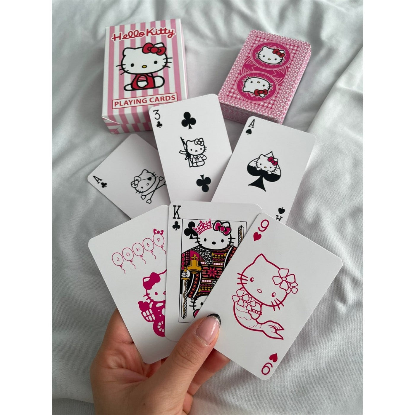 Hello Kitty İskambil Kağıdı
