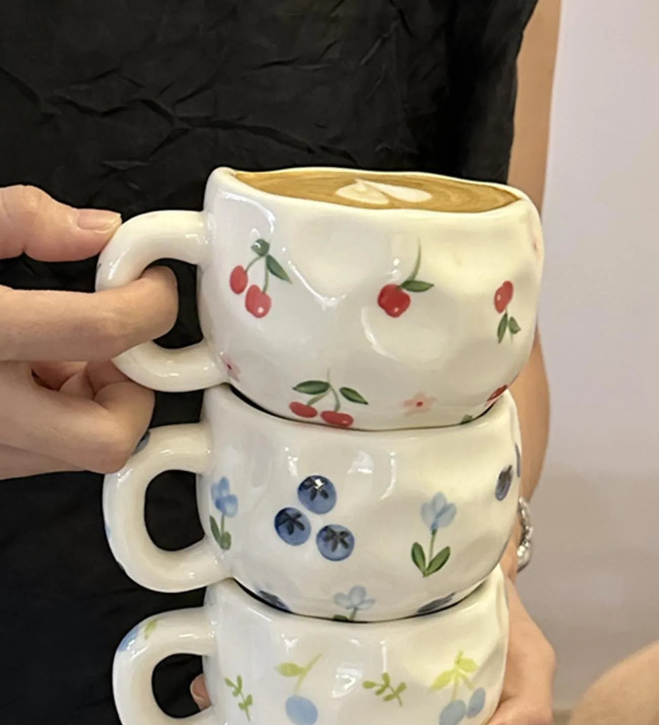 Meyve Desenli 3D Seramik Kupa Mug