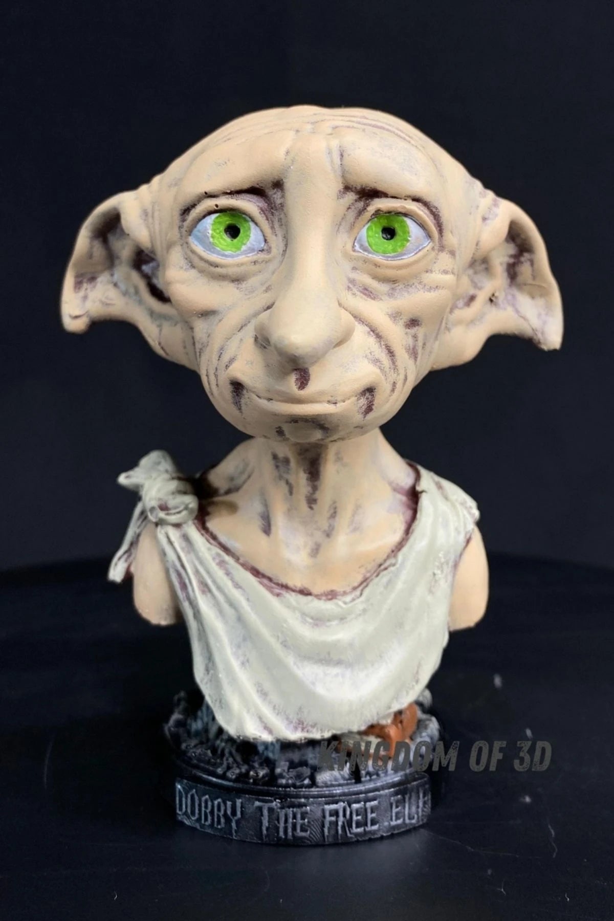 Dobby Büst