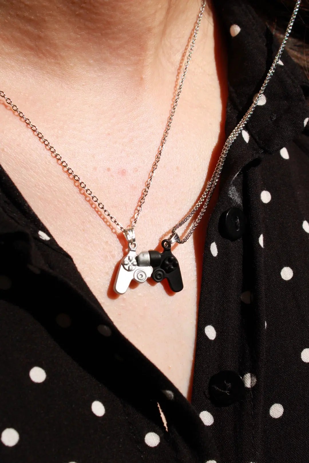 Mıknatıslı 2’li Oyun Konsolu Çift Kolyeleri